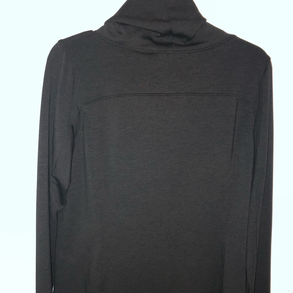 Under Armour Sweatshirt - Picture 2 of 3